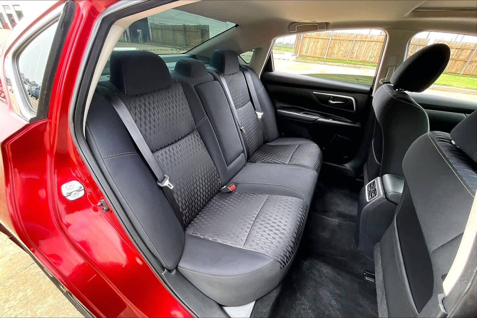 Used 2018 Nissan Altima 2.5 SV w/ 2.5 SV Technology Package FWD image 19