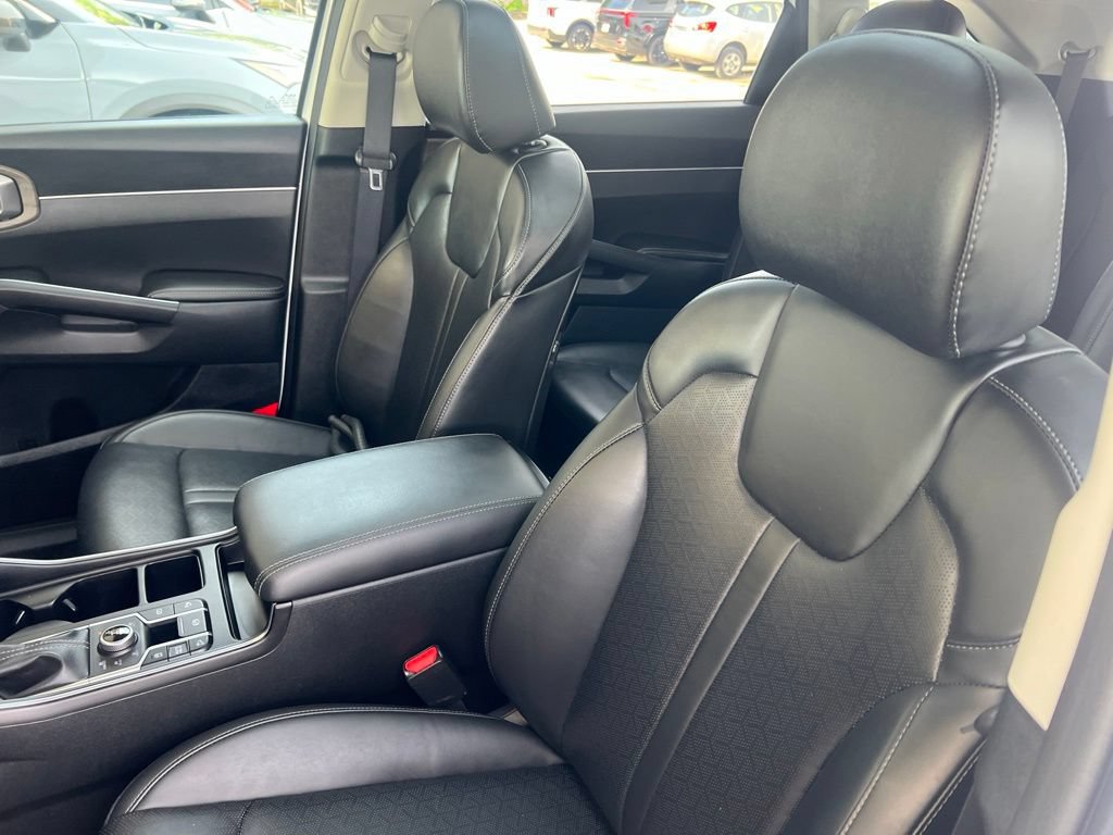 Certified 2023 Kia Sorento X-Line EX AWD/4WD image 5