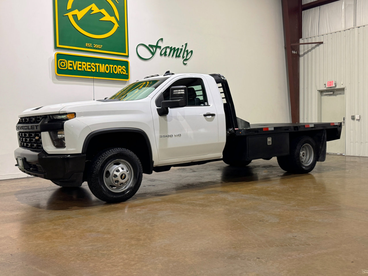 Used 2023 Chevrolet Silverado 3500 W/T w/ WT Fleet Convenience Package image 3
