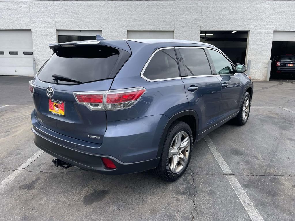 Used 2016 Toyota Highlander Limited image 10