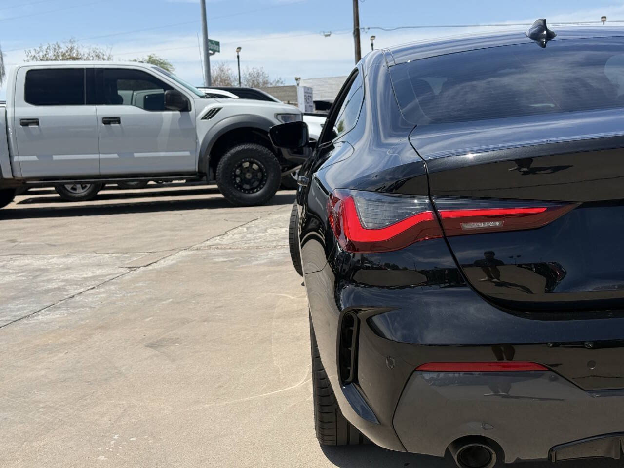 Used 2021 BMW 430i Coupe w/ M Sport Package RWD image 9