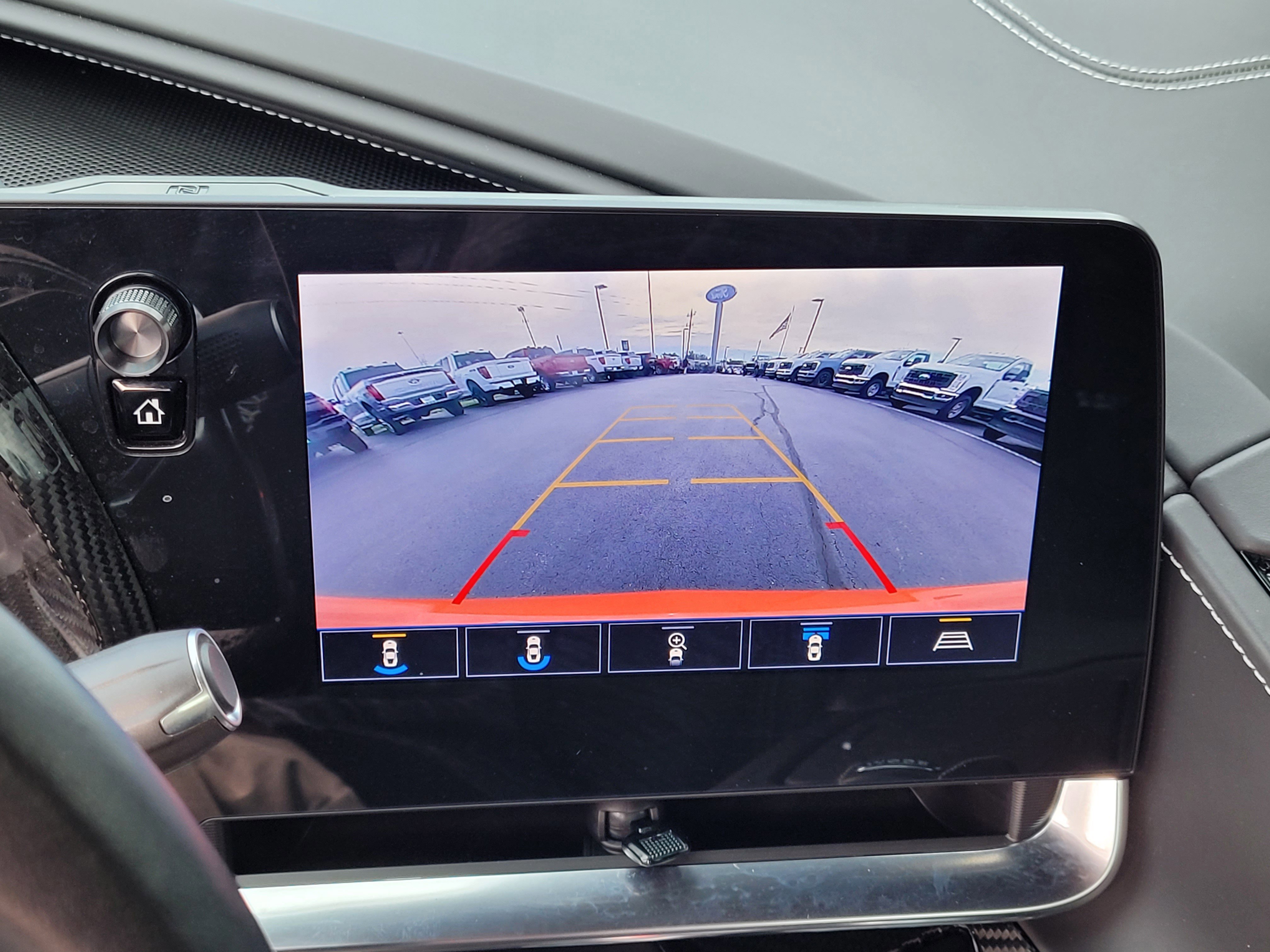 Used 2021 Chevrolet Corvette Stingray Premium Conv w/ Z51 Performance Package image 17