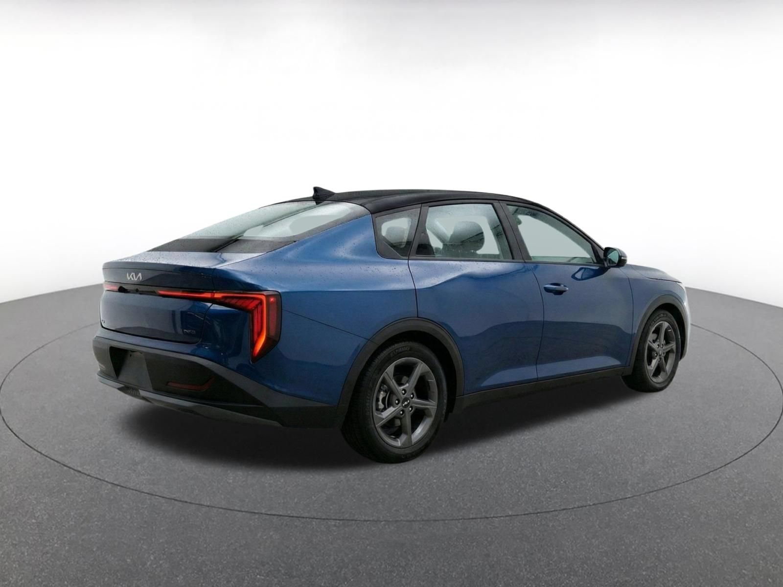 Used 2026 Kia K4 FWD image 8