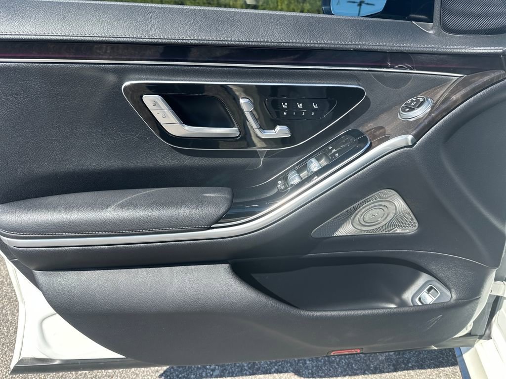Certified 2023 Mercedes-Benz S 500 4MATIC w/ AMG Line image 27