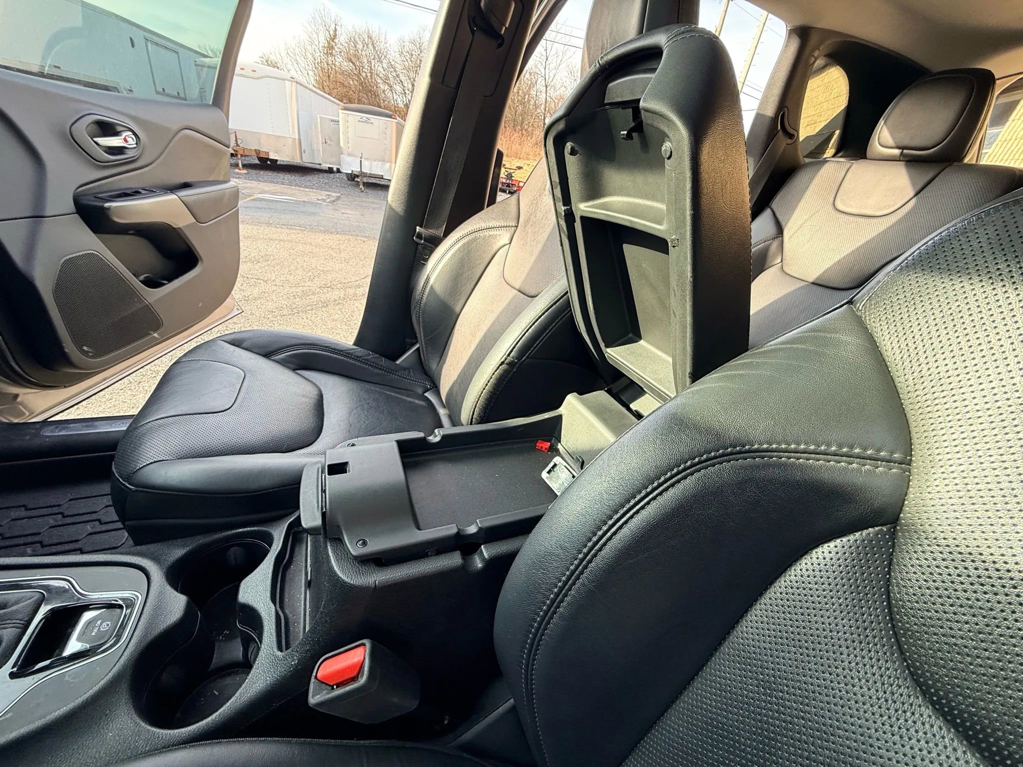 Used 2020 Jeep Cherokee Limited image 54