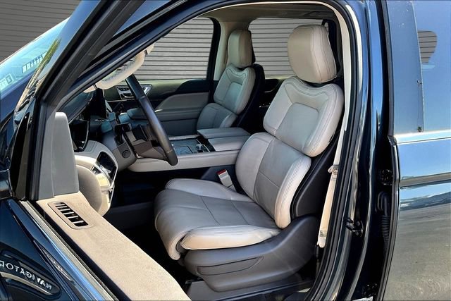 Used 2024 Lincoln Navigator Premiere AWD/4WD image 20