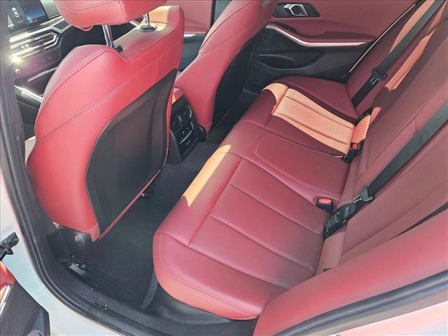 Used 2024 BMW 330i Sedan w/ Premium Package RWD image 17