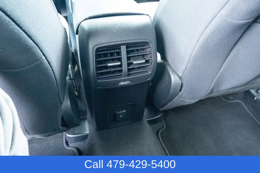 Used 2020 Ford Escape SE image 36
