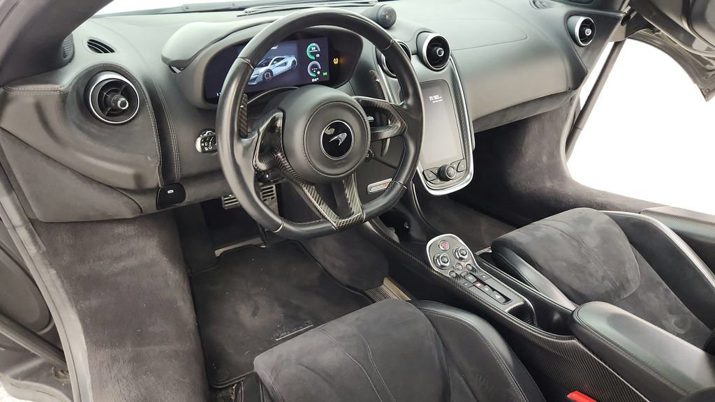 Used 2019 McLaren 600LT RWD image 37