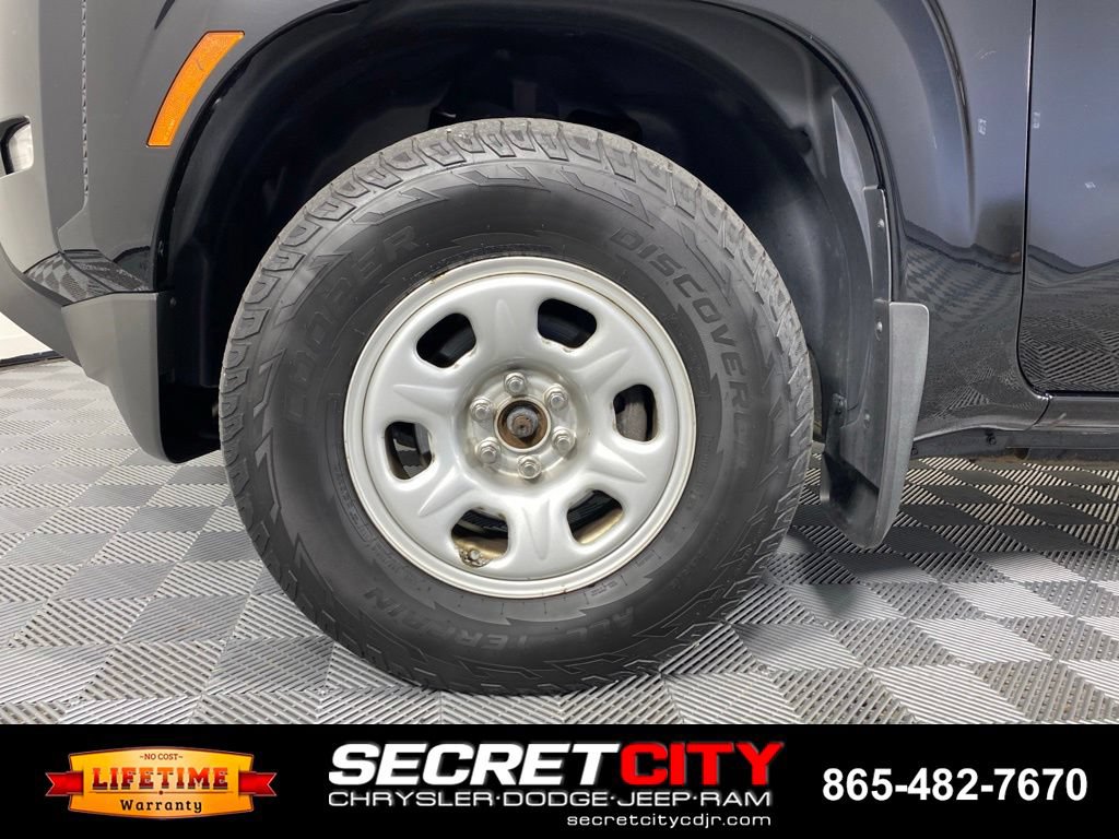 Used 2022 Nissan Frontier S w/ Technology Package AWD/4WD image 9