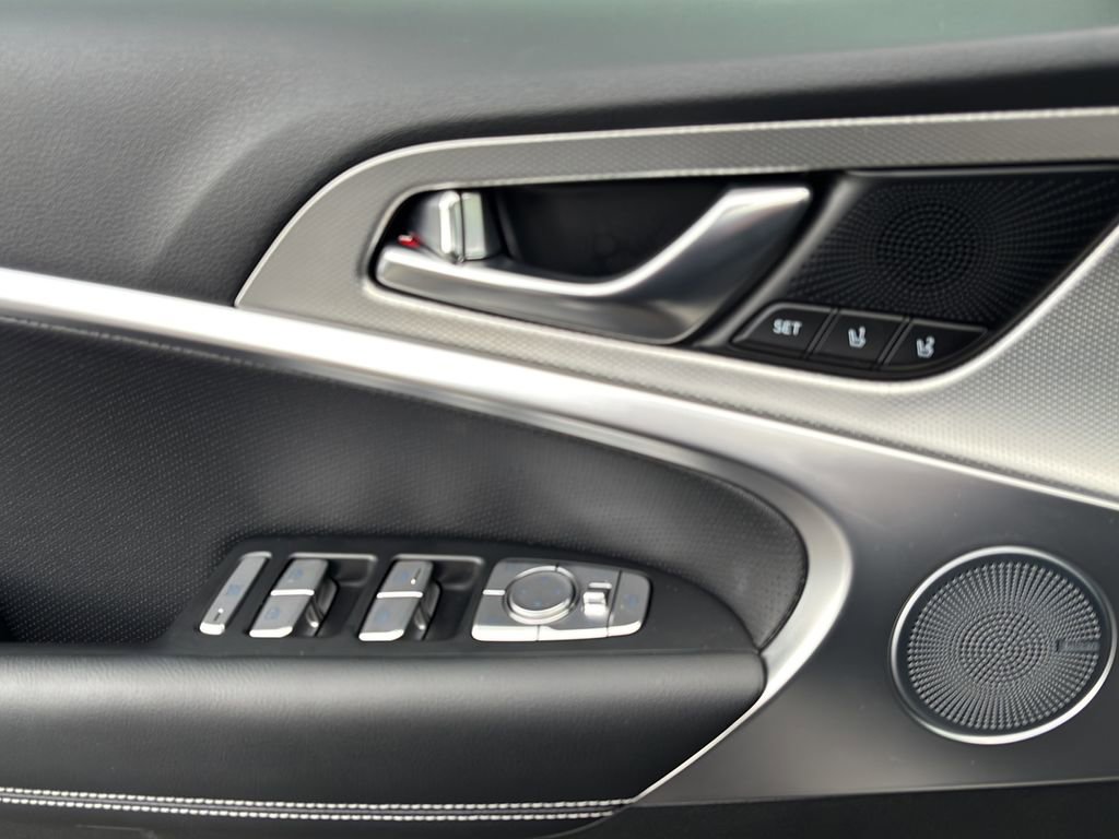 Certified 2026 Genesis G70 2.5T Prestige image 17