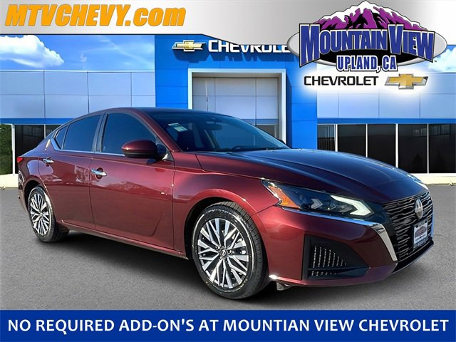 Used 2023 Nissan Altima 2.5 SV image 1