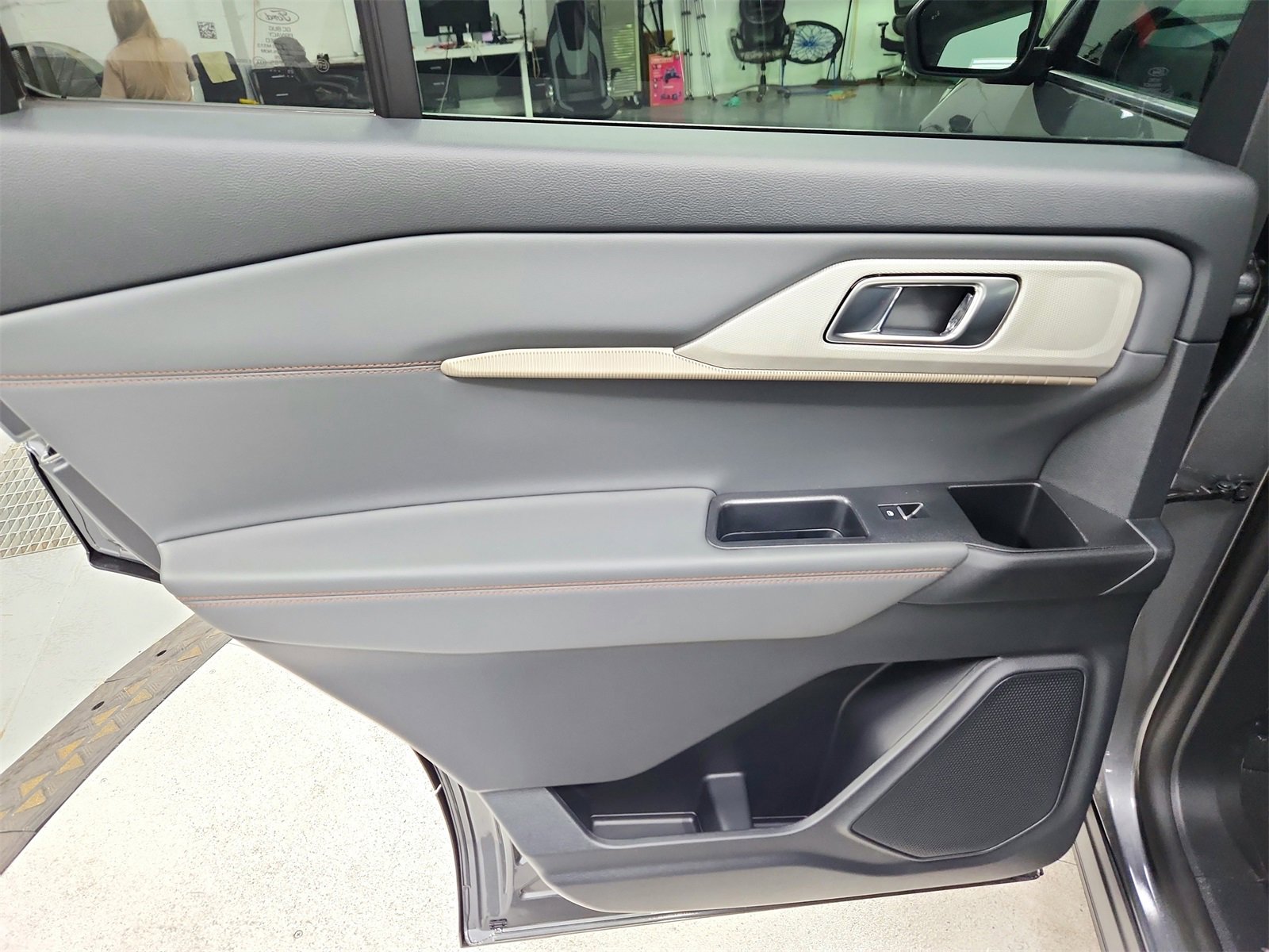 New 2026 Ford Explorer Active image 34