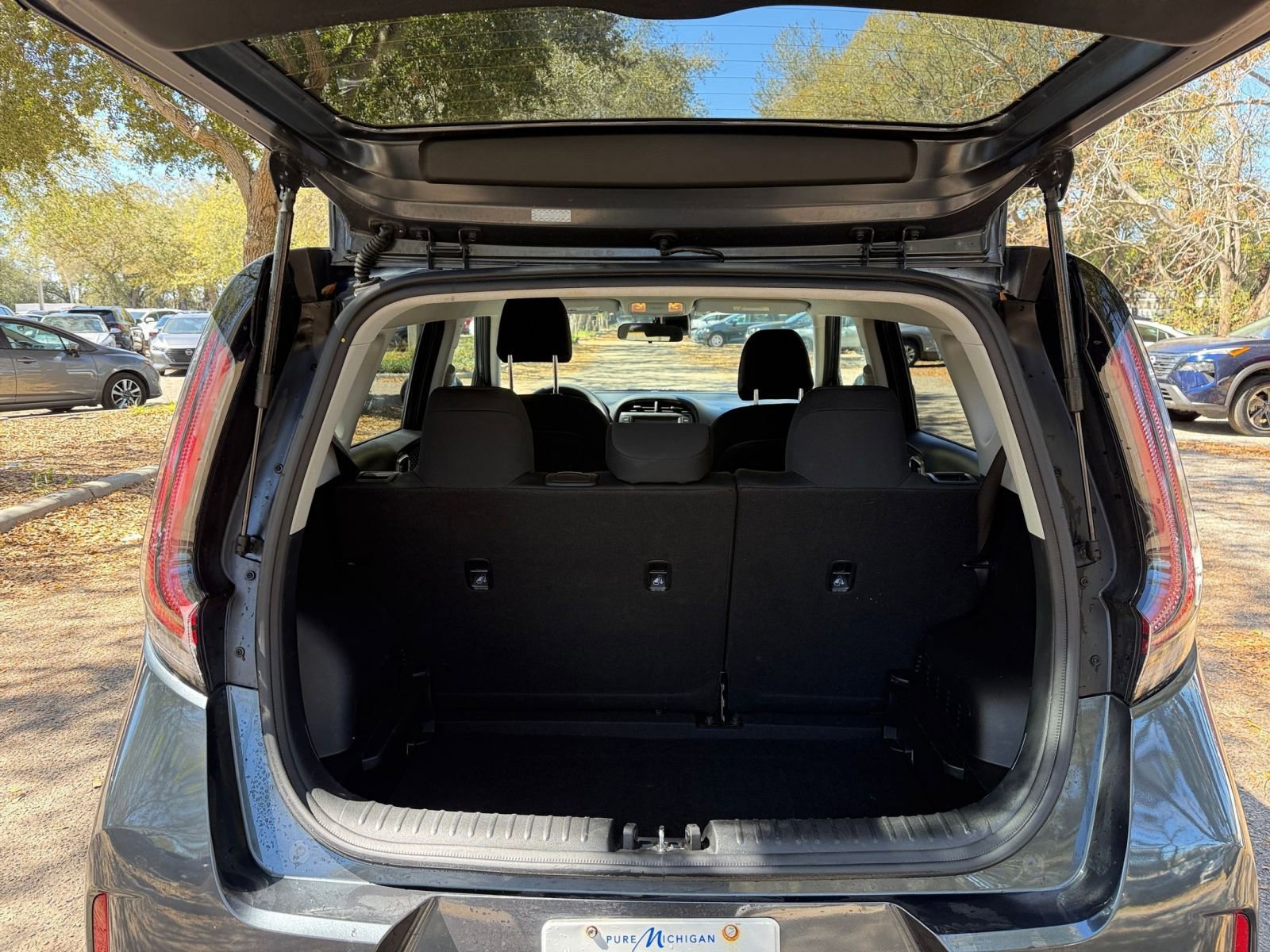 Used 2025 Kia Soul LX w/ LX Technology Package image 25