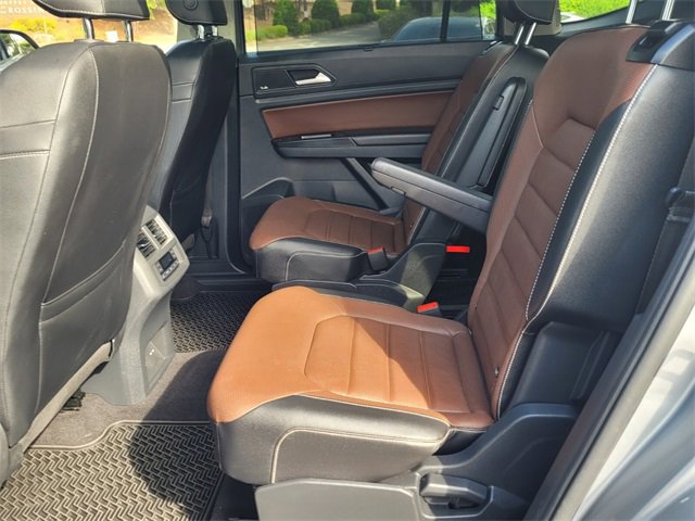 Used 2021 Volkswagen Atlas SEL Premium image 6