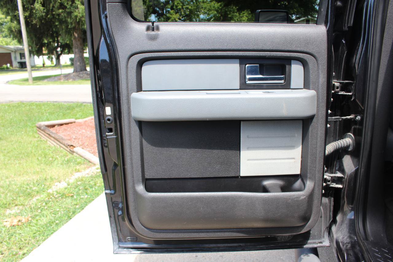 Used 2014 Ford F150 XLT w/ Equipment Group 301A Mid AWD/4WD image 29