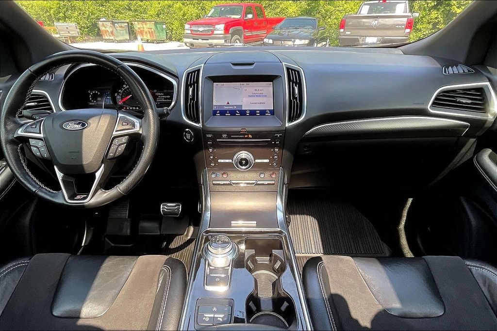 Used 2019 Ford Edge ST w/ Equipment Group 401A AWD/4WD image 5