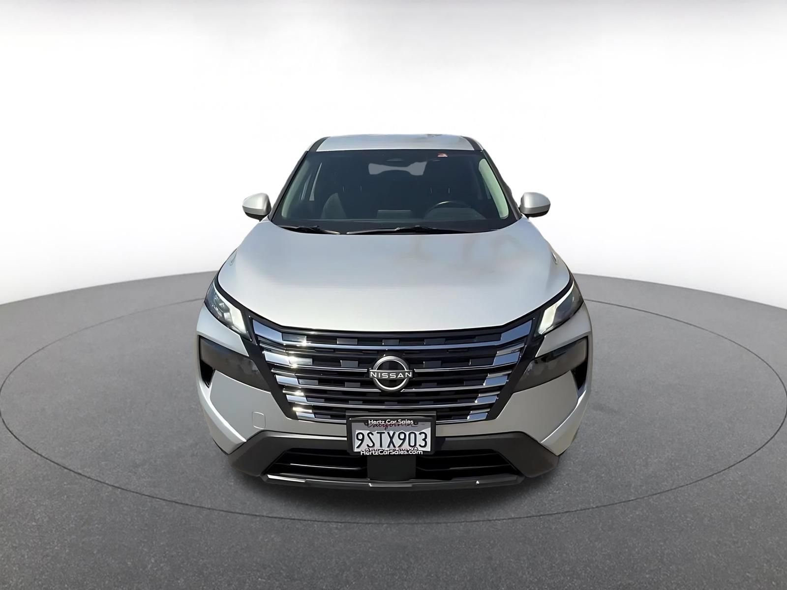 Used 2025 Nissan Rogue SV FWD image 7