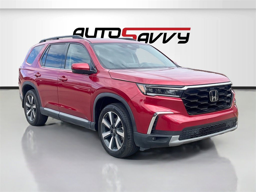 Used 2023 Honda Pilot Touring image 1