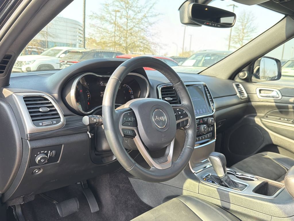Used 2019 Jeep Grand Cherokee Altitude image 10