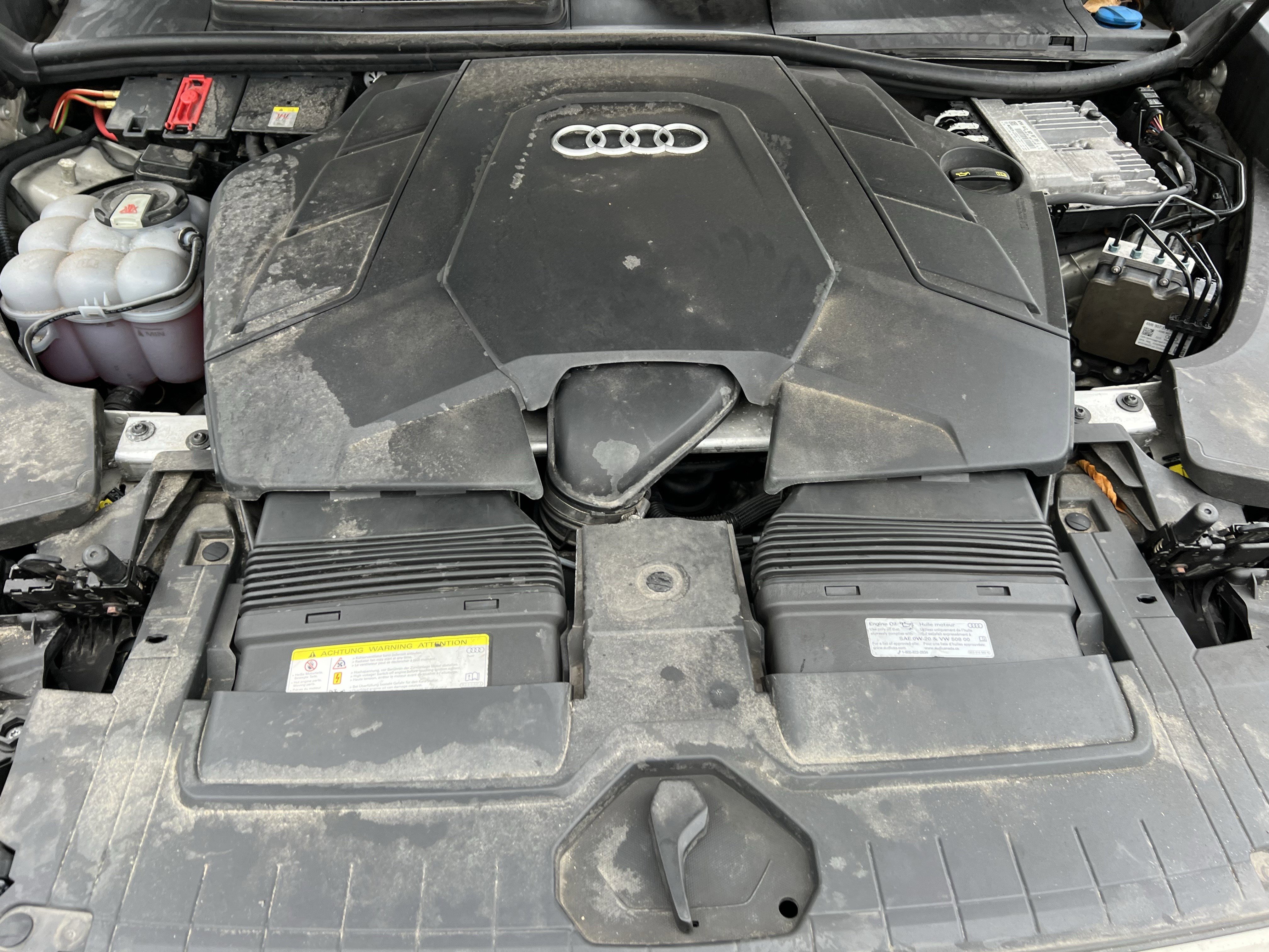 Used 2020 Audi Q8 Premium Plus w/ Premium Plus Package image 36