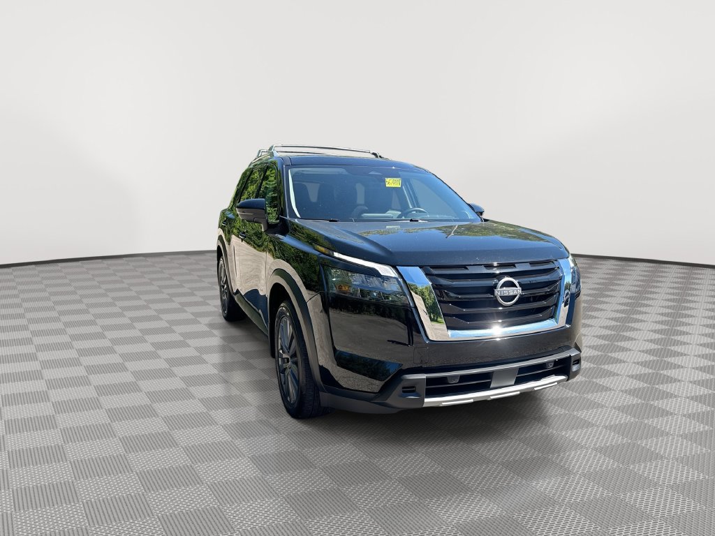 Certified 2025 Nissan Pathfinder SL w/ SL Premium Package FWD image 4