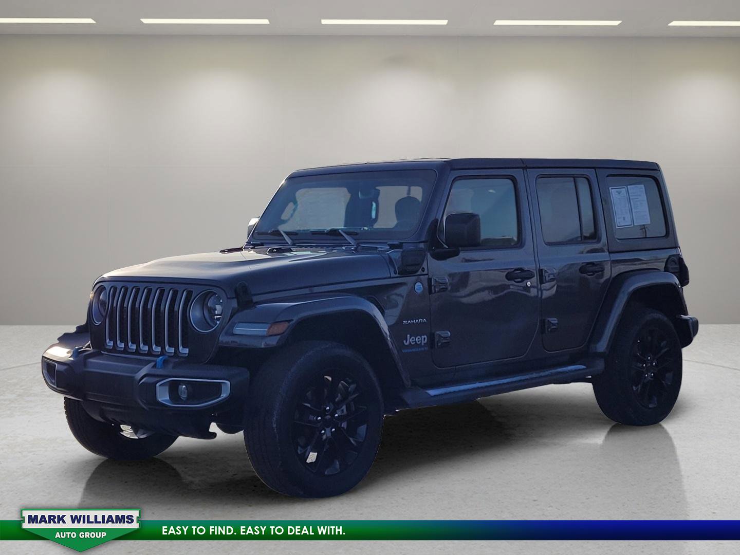 Used 2023 Jeep Wrangler Unlimited Sahara w/ Cold Weather Group image 8