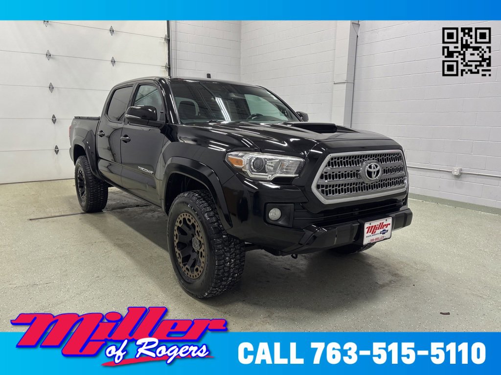 Used 2017 Toyota Tacoma TRD Sport w/ Tow Package
