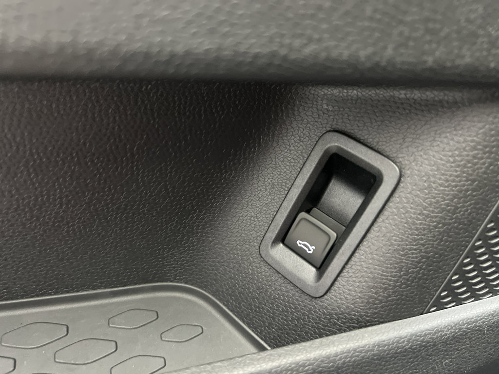 New 2025 Volkswagen ID. Buzz Pro S Plus image 14