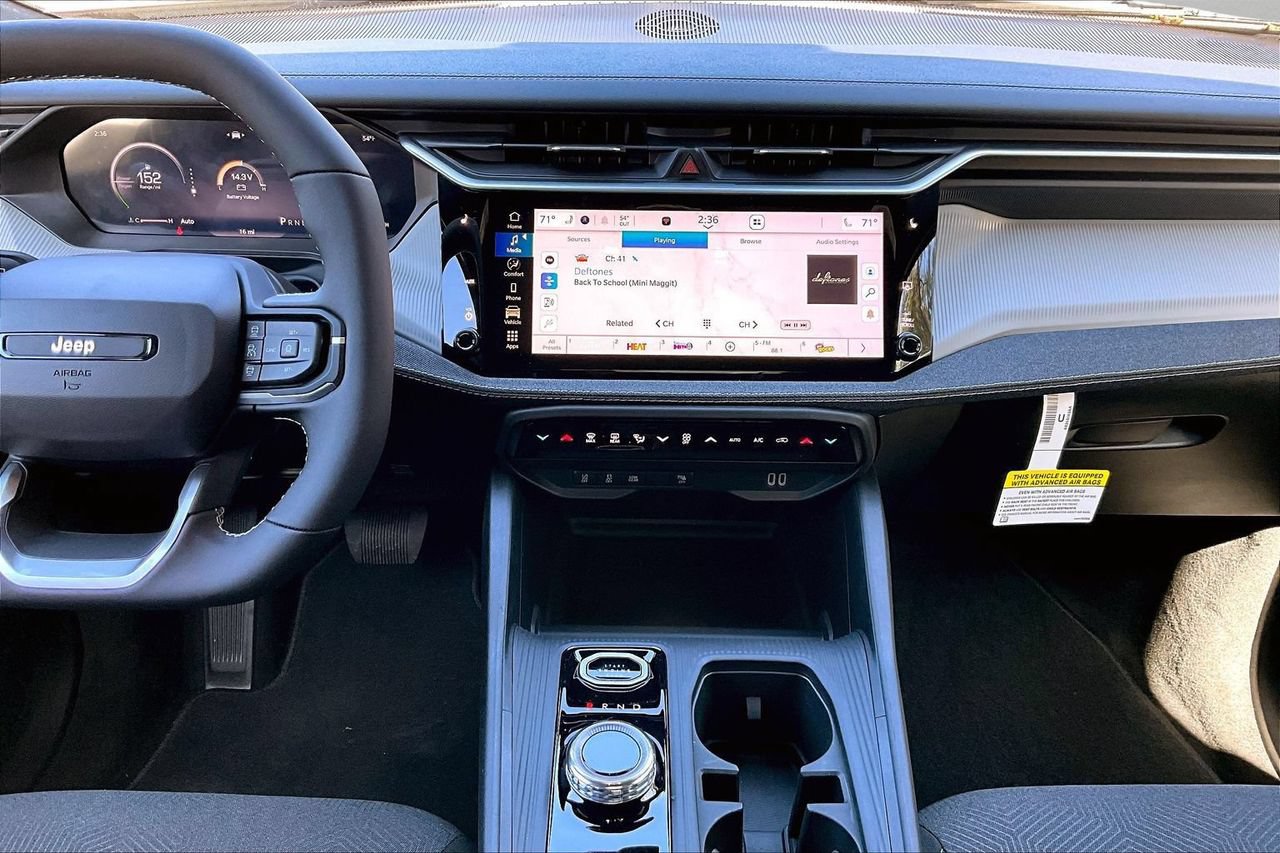 New 2026 Jeep Cherokee Laredo AWD/4WD image 11
