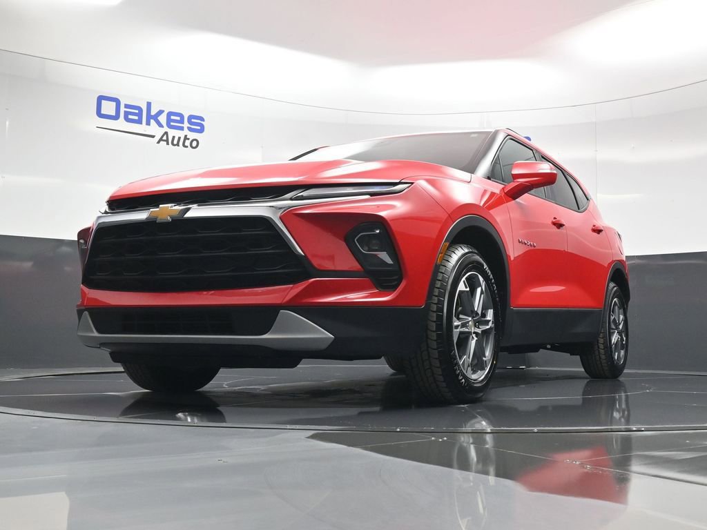 Used 2024 Chevrolet Blazer LT image 40