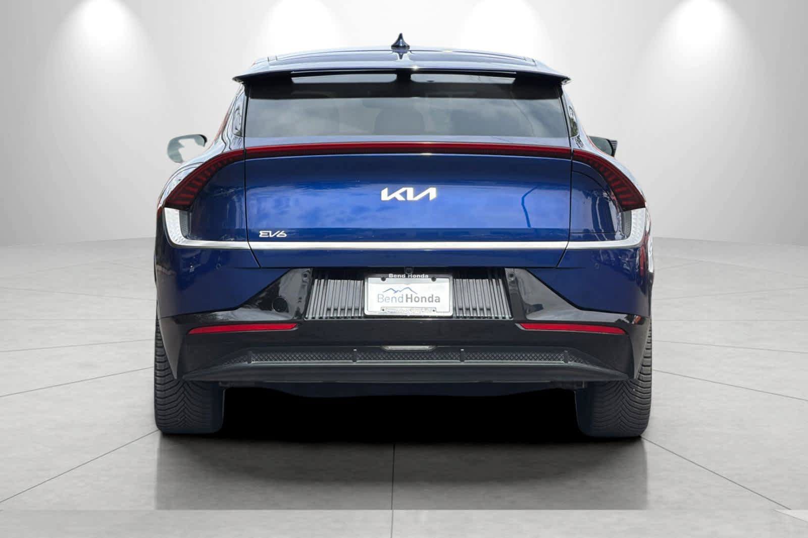 Used 2022 Kia EV6 Wind w/ Wind Technology Package AWD/4WD image 7