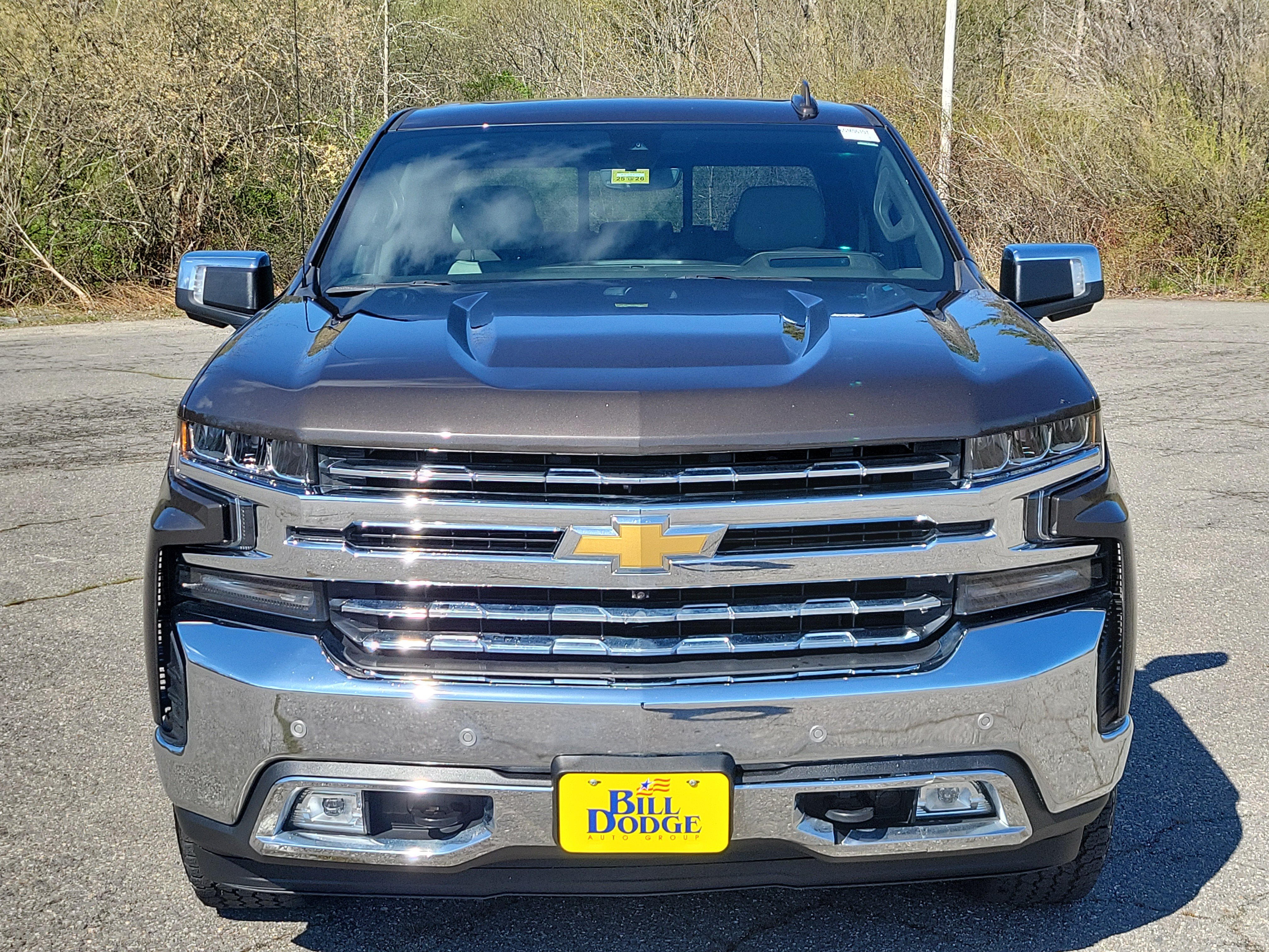 Used 2021 Chevrolet Silverado 1500 LTZ w/ Technology Package AWD/4WD image 2