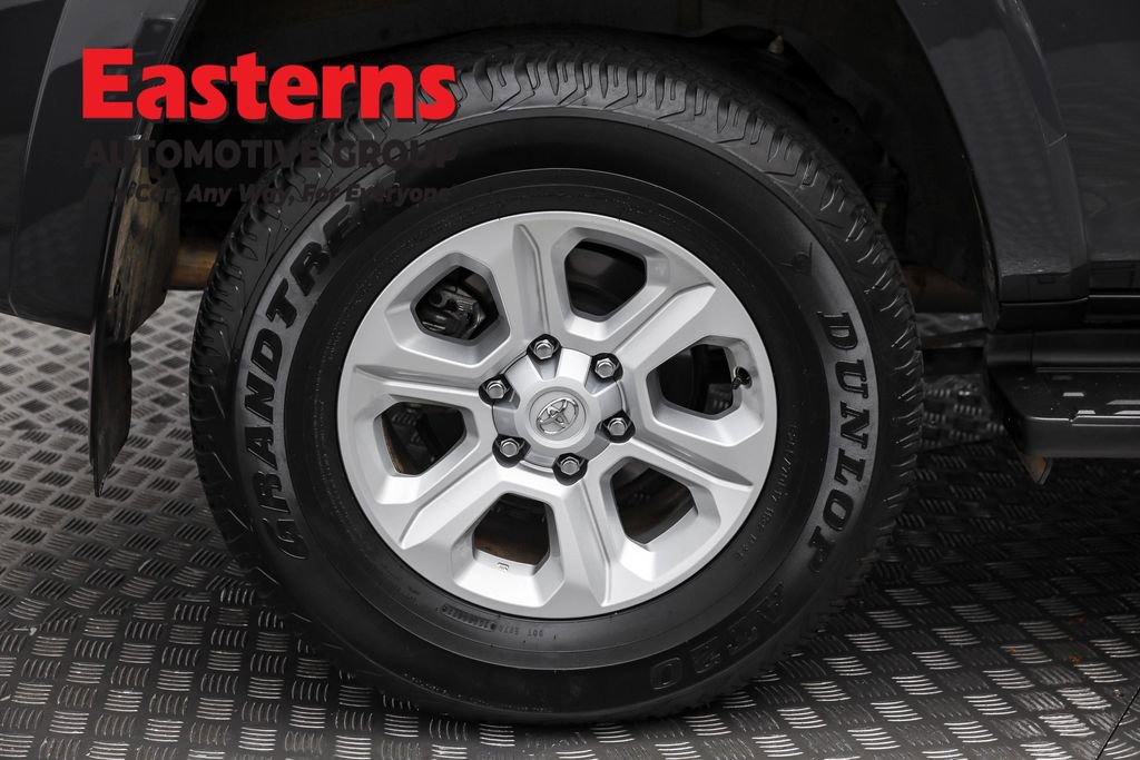 Used 2024 Toyota 4Runner SR5 image 28