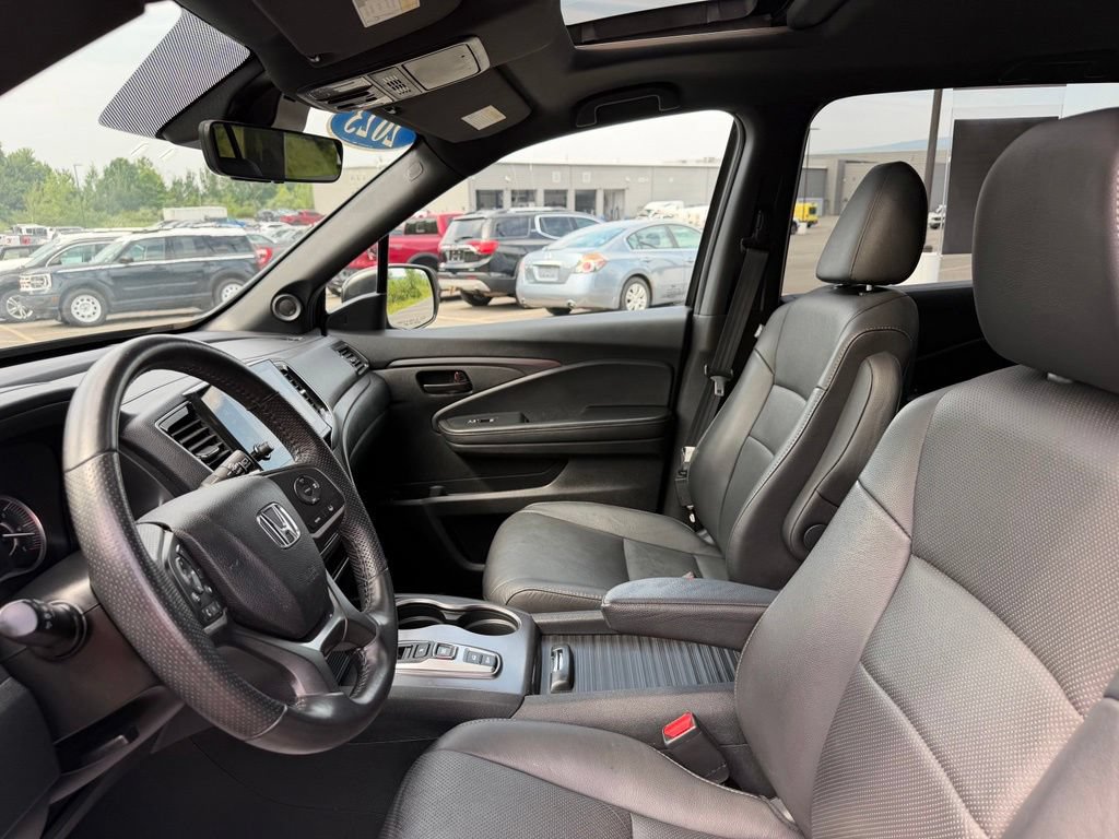 Used 2023 Honda Passport EX-L image 8