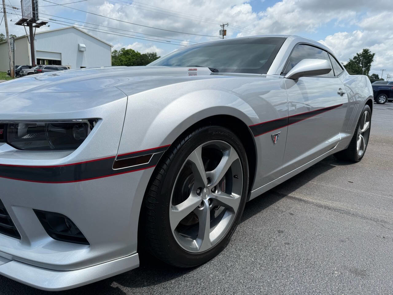 Used 2015 Chevrolet Camaro SS w/ Commemorative Special Edition image 17