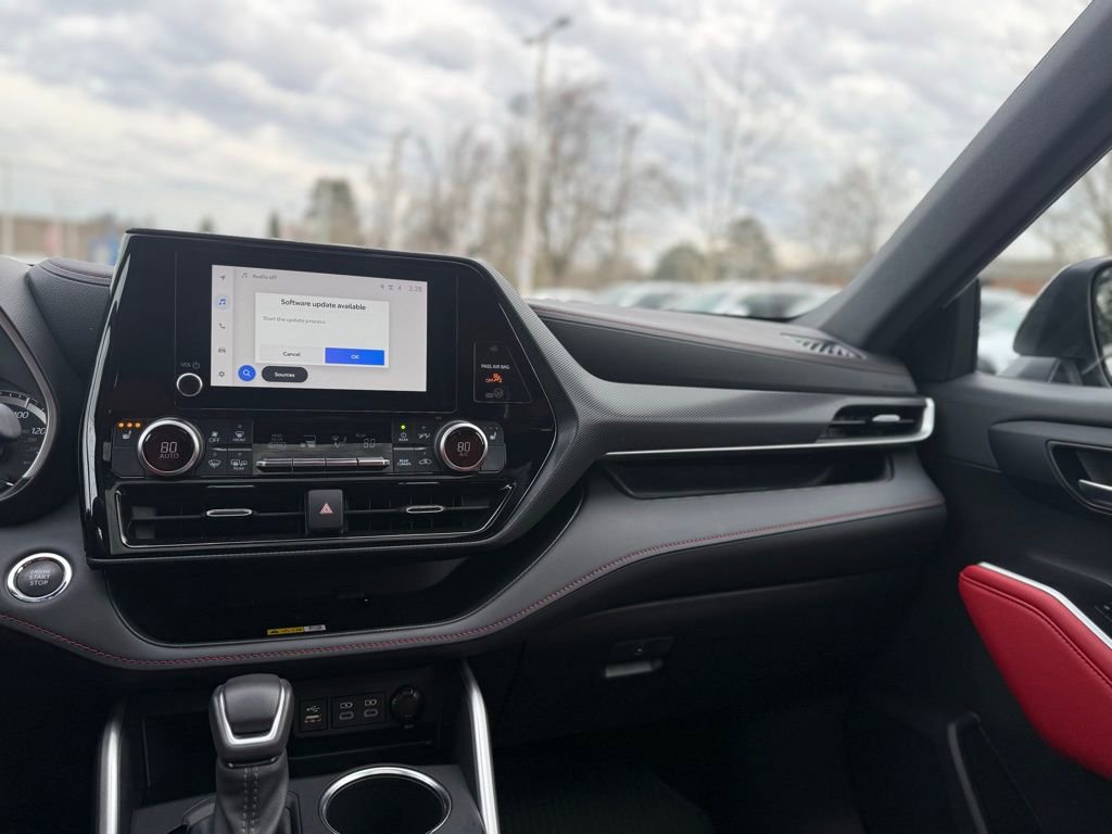 Certified 2023 Toyota Highlander XSE image 27