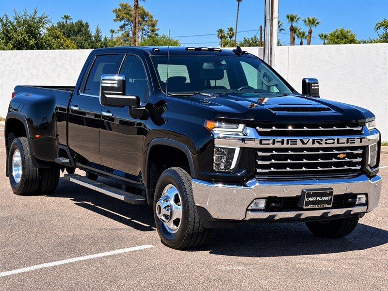 Used 2022 Chevrolet Silverado 3500 LTZ AWD/4WD image 1