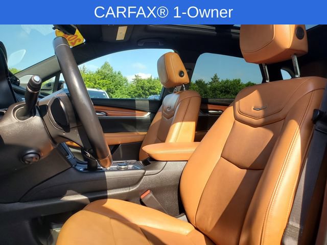 Certified 2024 Cadillac XT5 Premium Luxury w/ Technology Package AWD/4WD image 7