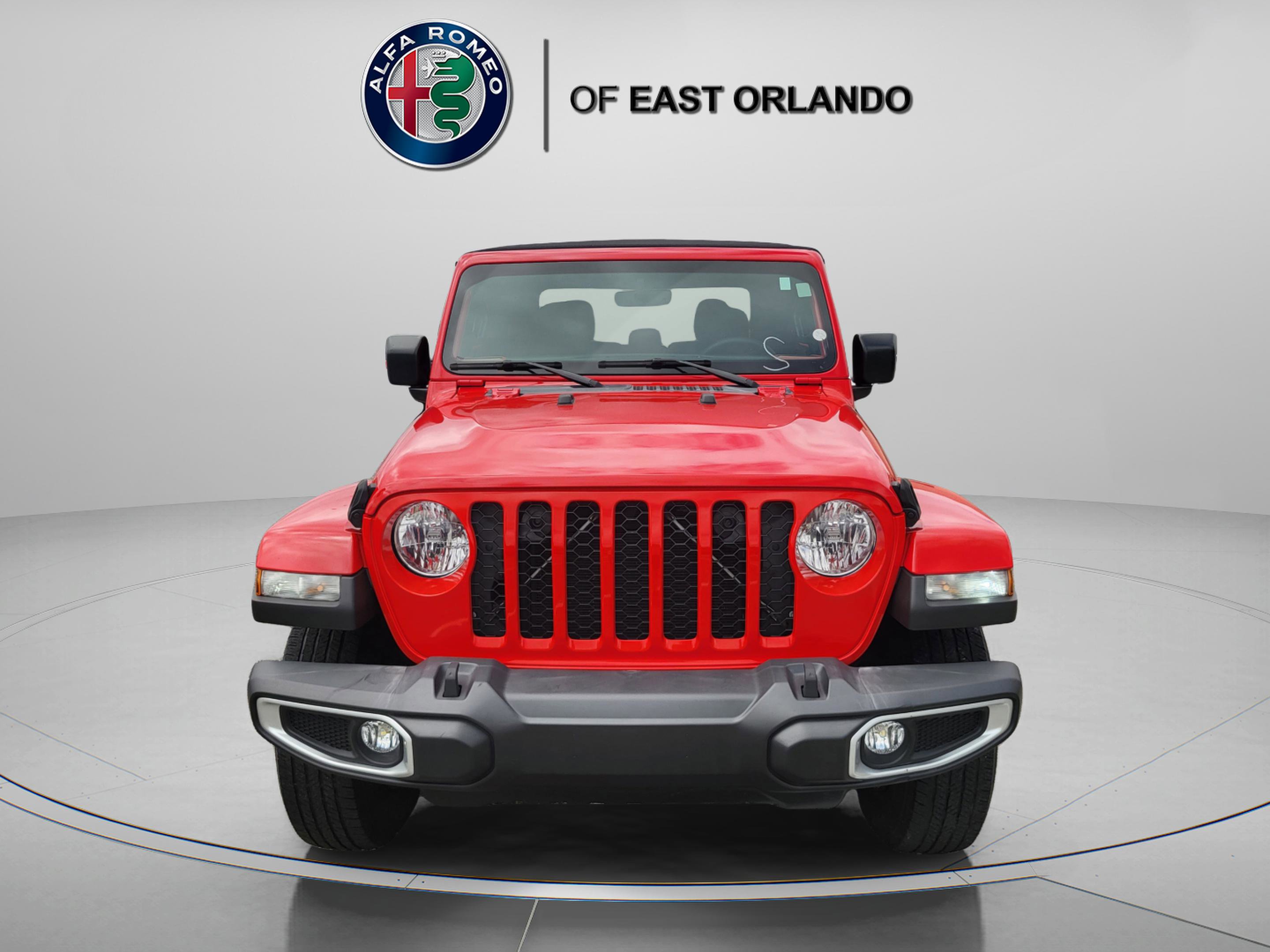 Used 2023 Jeep Gladiator Sport image 2