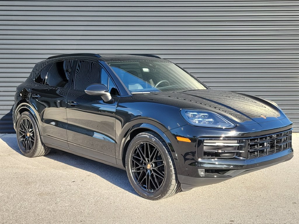 Certified 2026 Porsche Cayenne AWD/4WD image 9