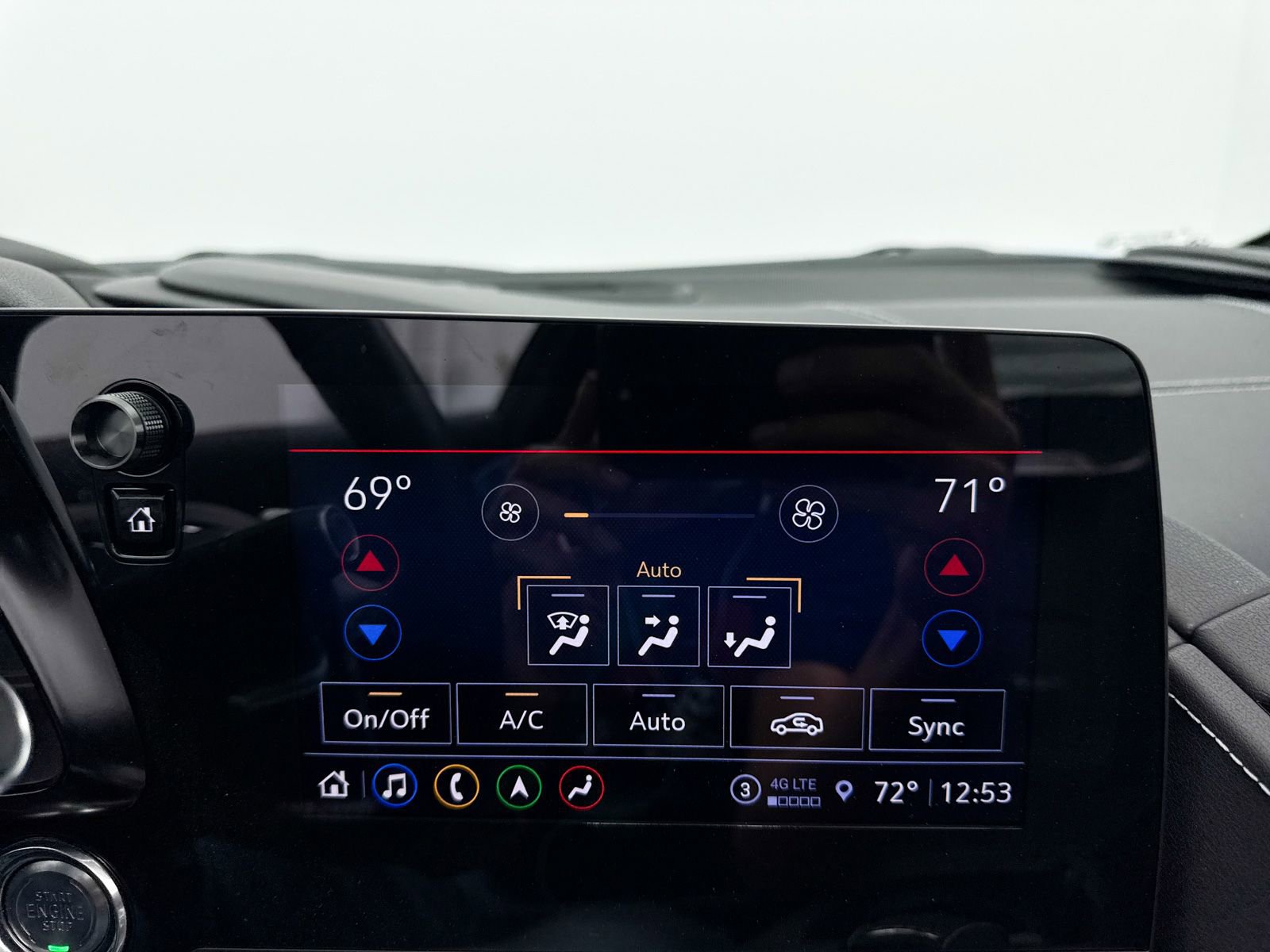 Used 2021 Chevrolet Corvette Stingray Preferred Cpe w/ Engine Appearance Package image 24