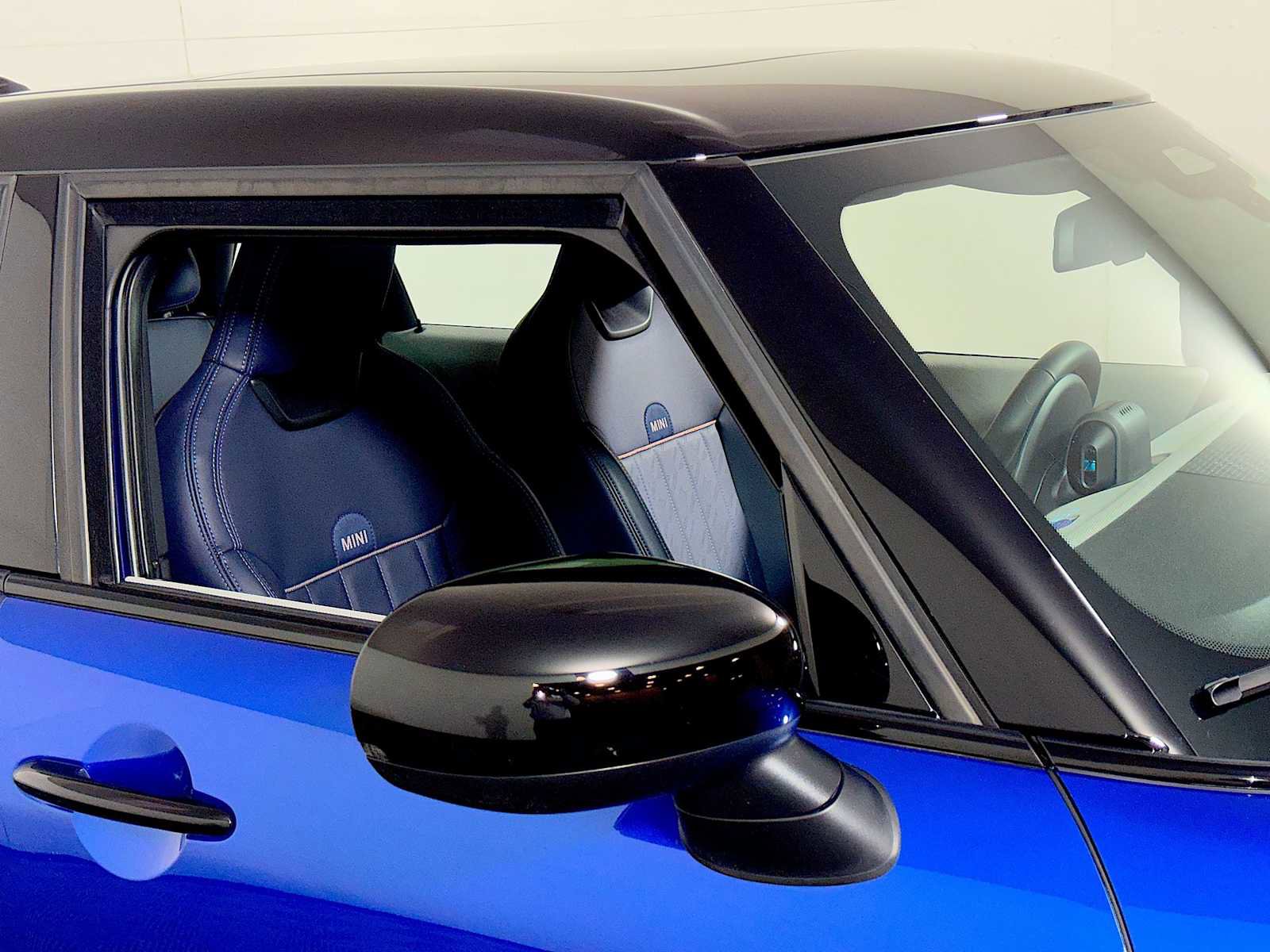 Certified 2025 MINI Cooper S FWD image 30