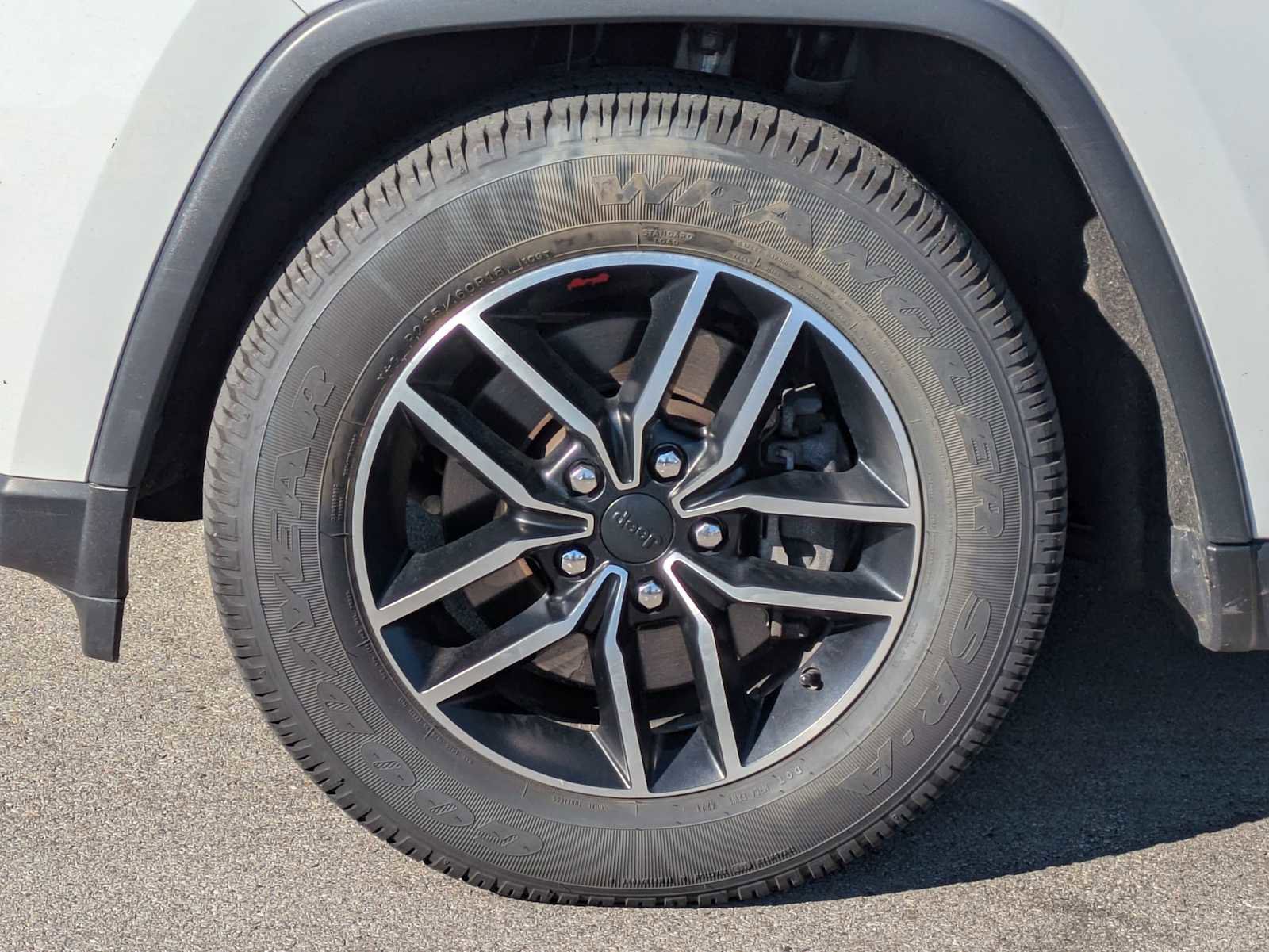 Used 2020 Jeep Grand Cherokee Trailhawk w/ Trailhawk Luxury Group image 13