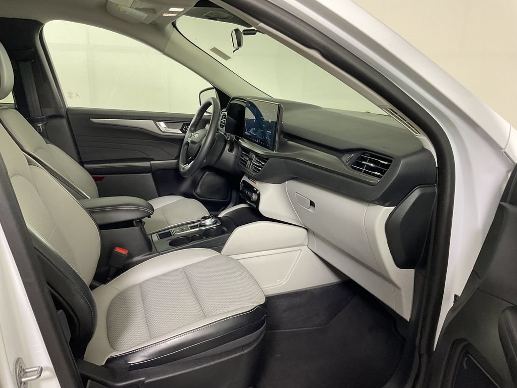 Used 2023 Ford Escape SE FWD image 24