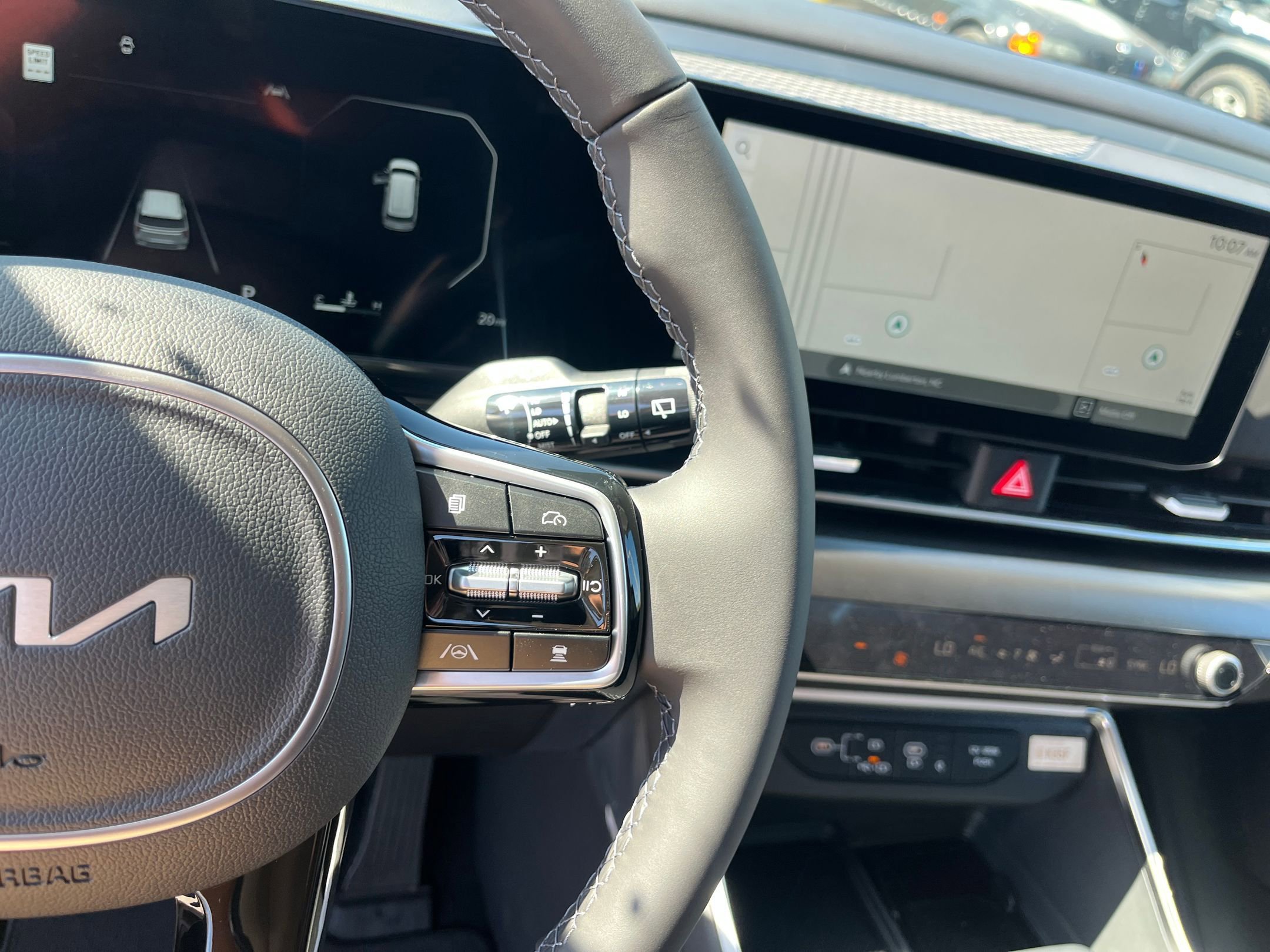 New 2026 Kia Carnival SX w/ SX Dark Edition Package image 21