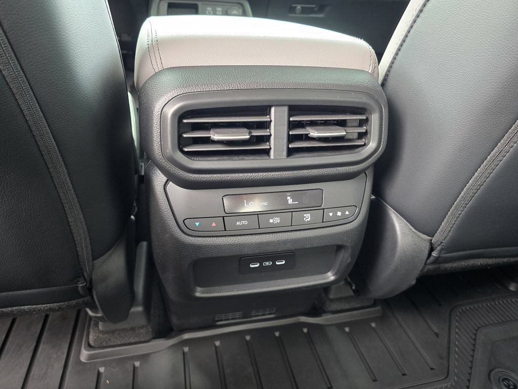 Certified 2025 Honda Pilot EX-L image 24