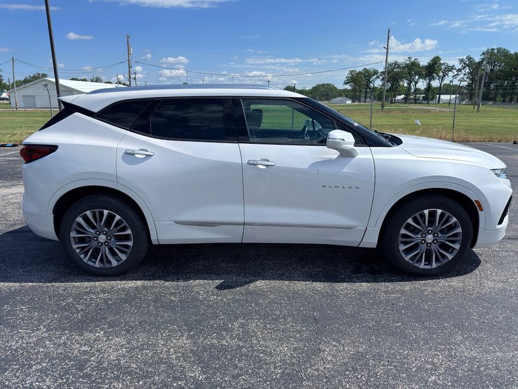 Used 2020 Chevrolet Blazer Premier w/ Driver Confidence II Package FWD image 5