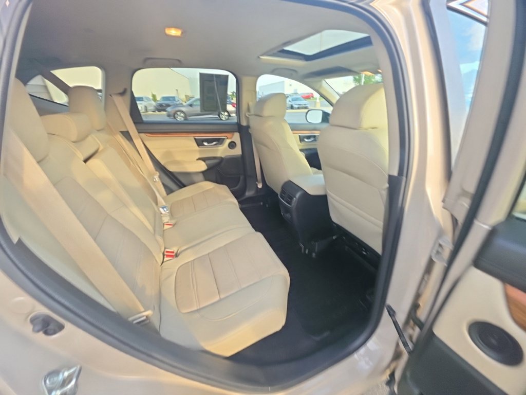 Used 2018 Honda CR-V Touring image 30