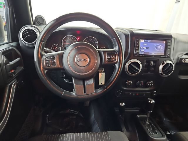 Used 2012 Jeep Wrangler Unlimited Sahara w/ Dual Top Group image 26